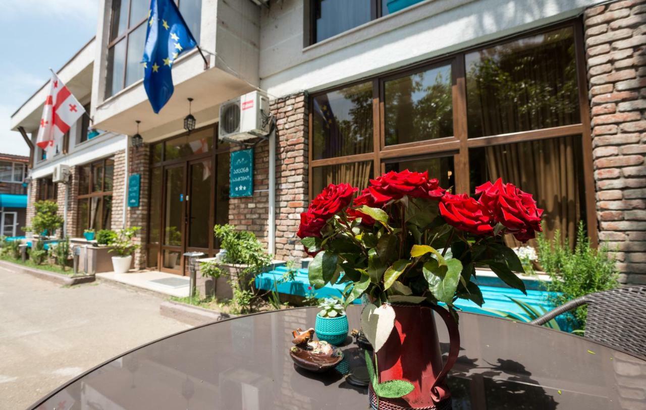 Accent Hotel Tbilisi Ngoại thất bức ảnh