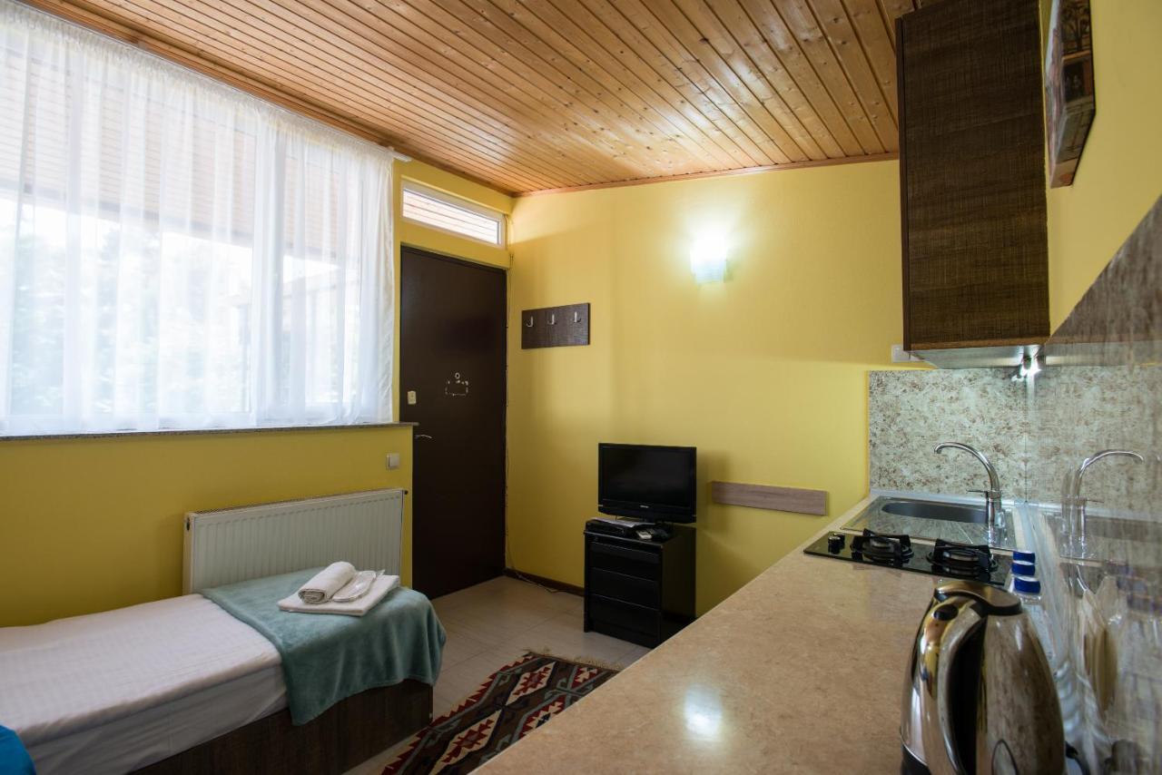 Accent Hotel Tbilisi Ngoại thất bức ảnh
