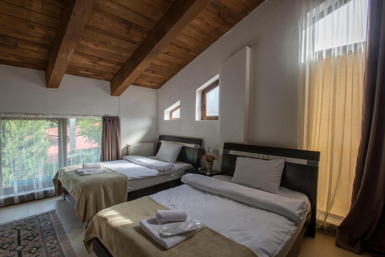 Accent Hotel Tbilisi Ngoại thất bức ảnh