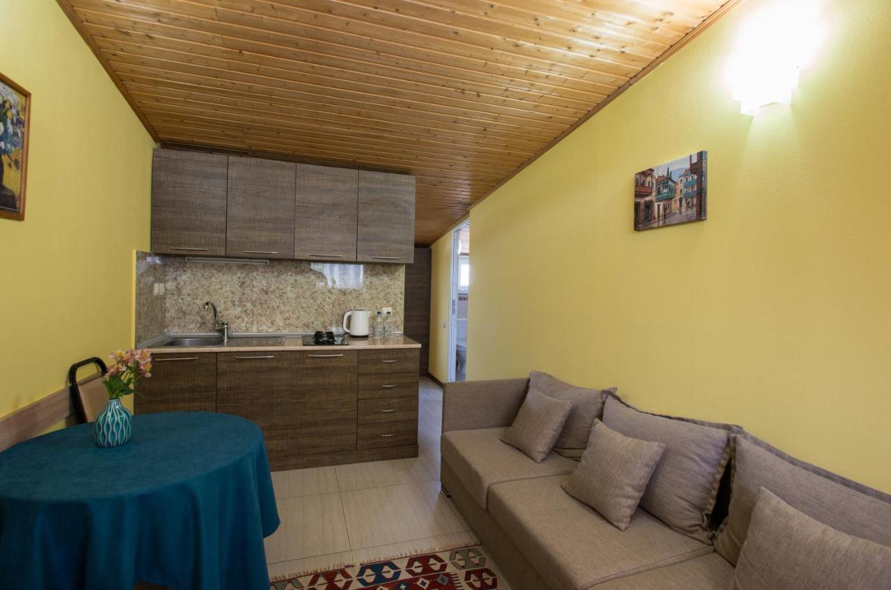 Accent Hotel Tbilisi Ngoại thất bức ảnh